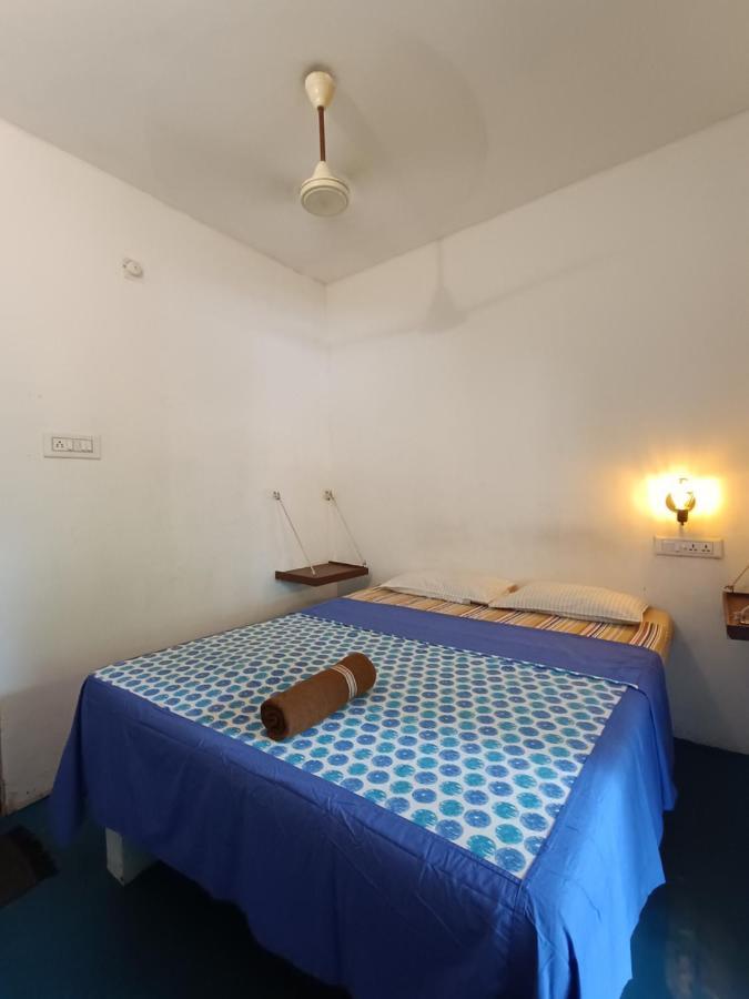 Hostel Calaila Varkala Exteriör bild