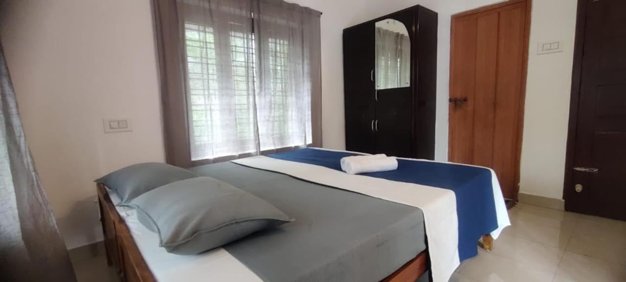 Hostel Calaila Varkala Exteriör bild