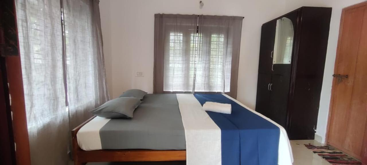 Hostel Calaila Varkala Exteriör bild