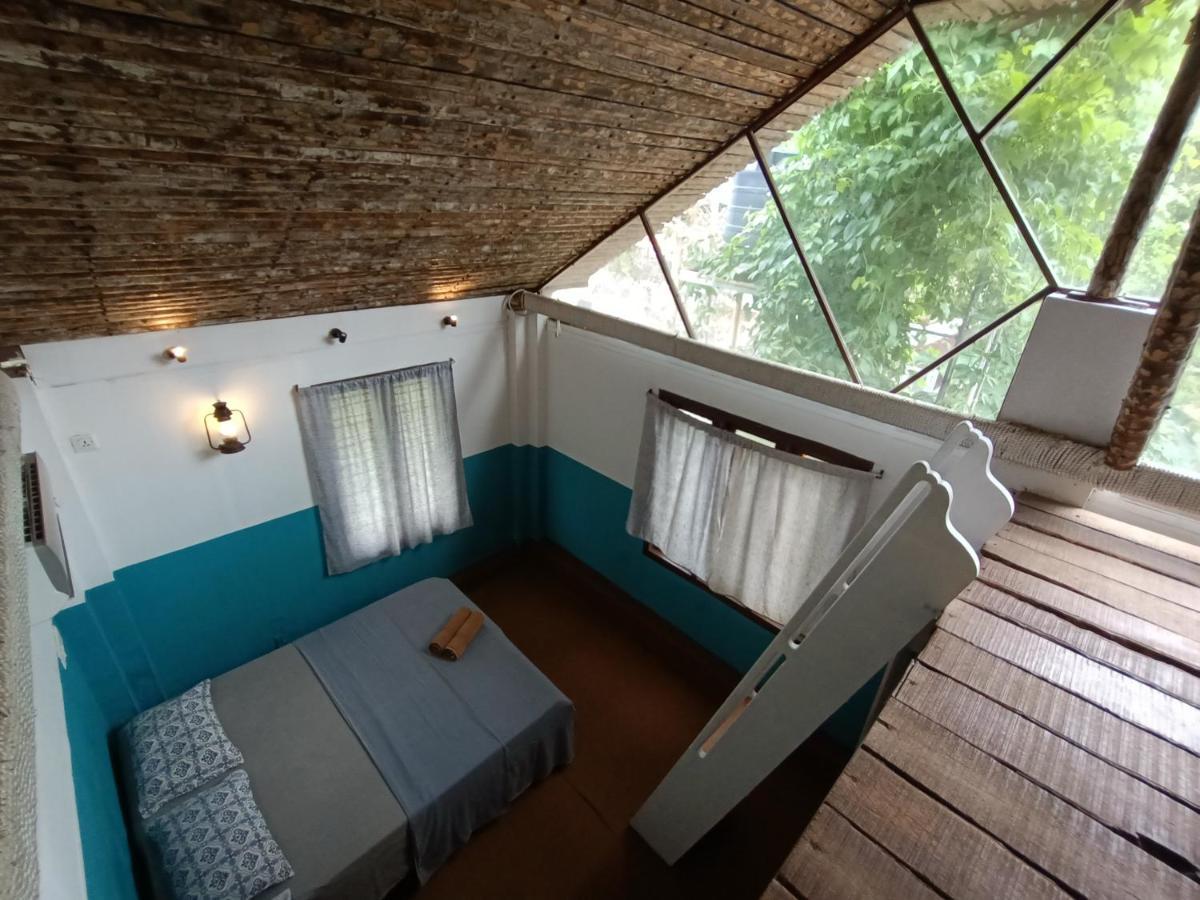 Hostel Calaila Varkala Exteriör bild