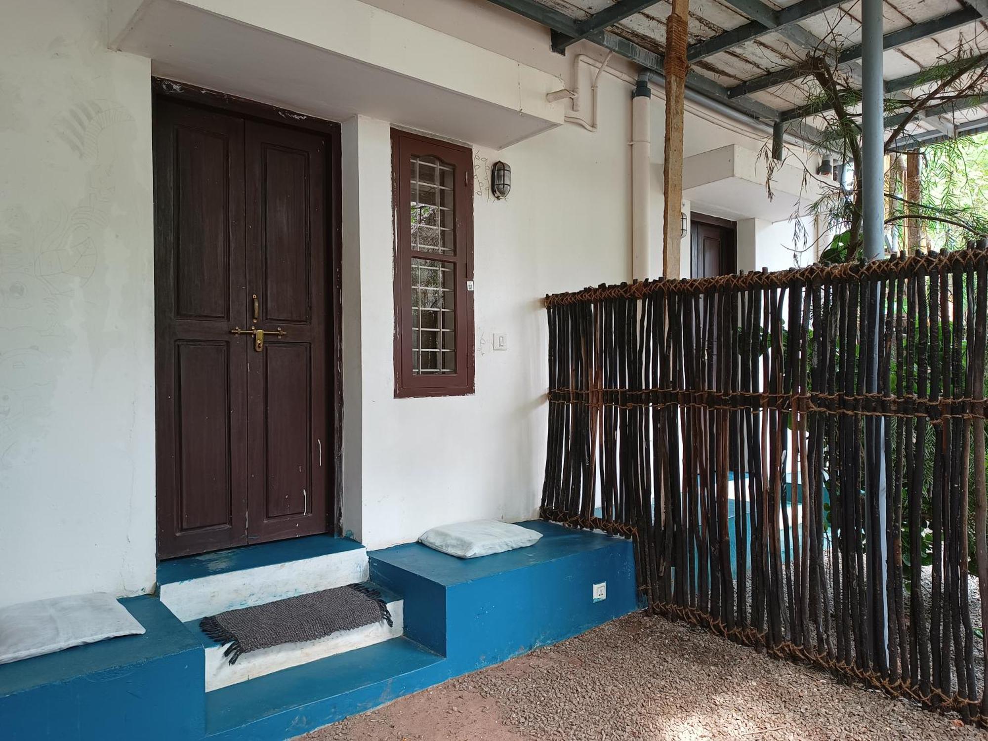 Hostel Calaila Varkala Exteriör bild
