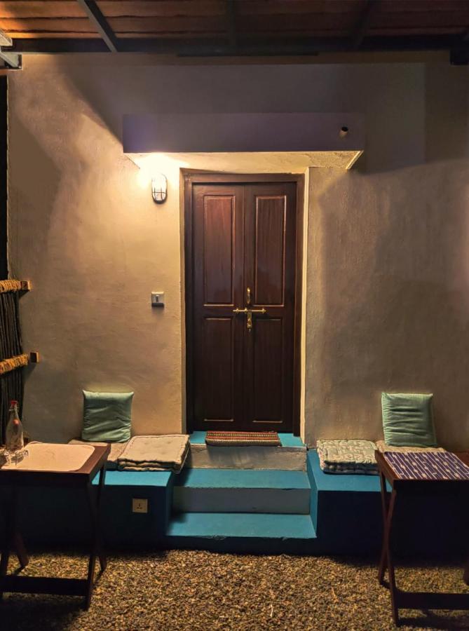 Hostel Calaila Varkala Exteriör bild